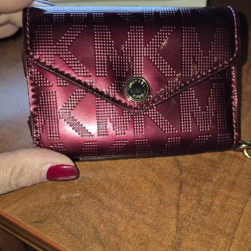 Michael Kors Burgundy Credit Card/flip phone Holder. Pre-Loved.